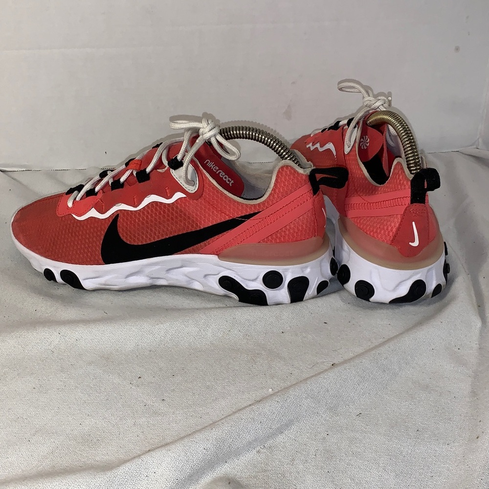 Nike Womens React Elements 55 Se ’Ember Glow’ Coral And Black Sneakers View 3